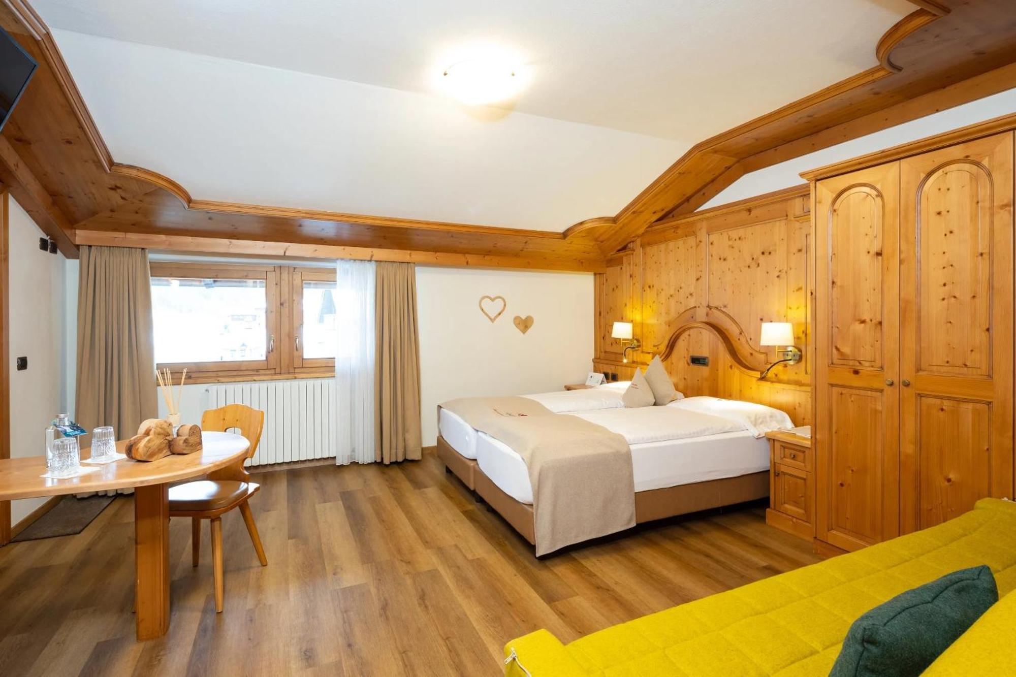 Hotel Galli ลีวินโญ ภายนอก รูปภาพ